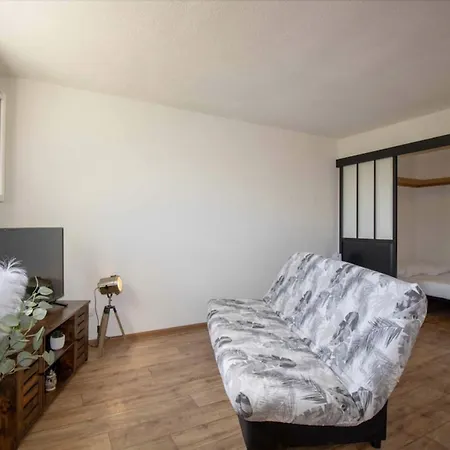 Apartman Studio For 2 At The Calm In *