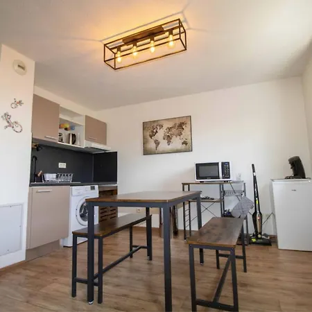 Studio For 2 At The Calm In Apartman Fréjus